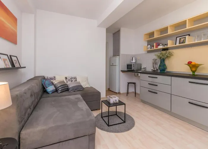 Apartman Lovely In With Wifi